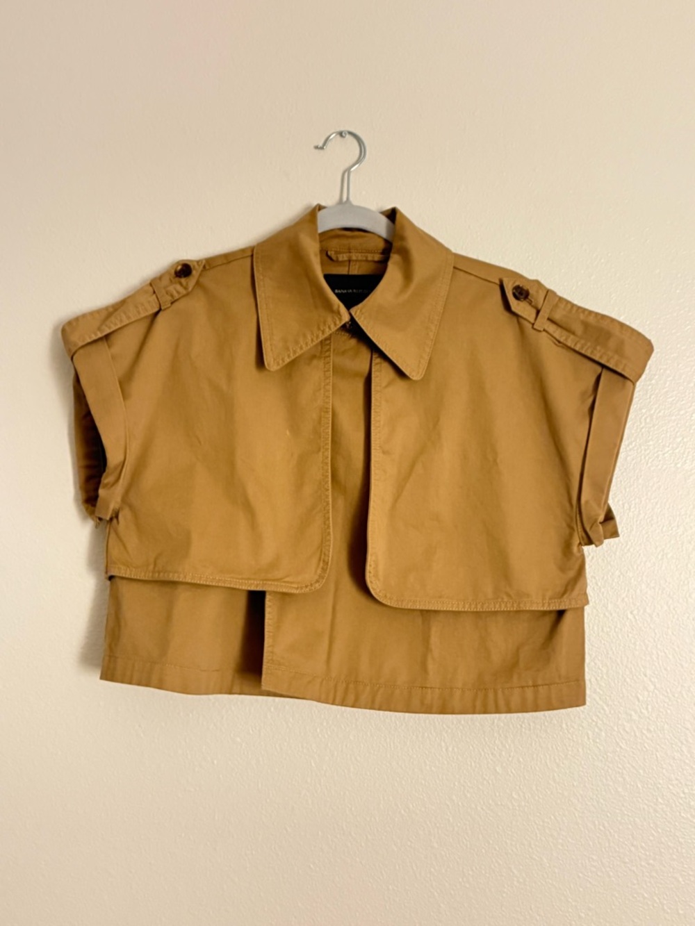 Banana Republic Cropped Tan explorer Jacket